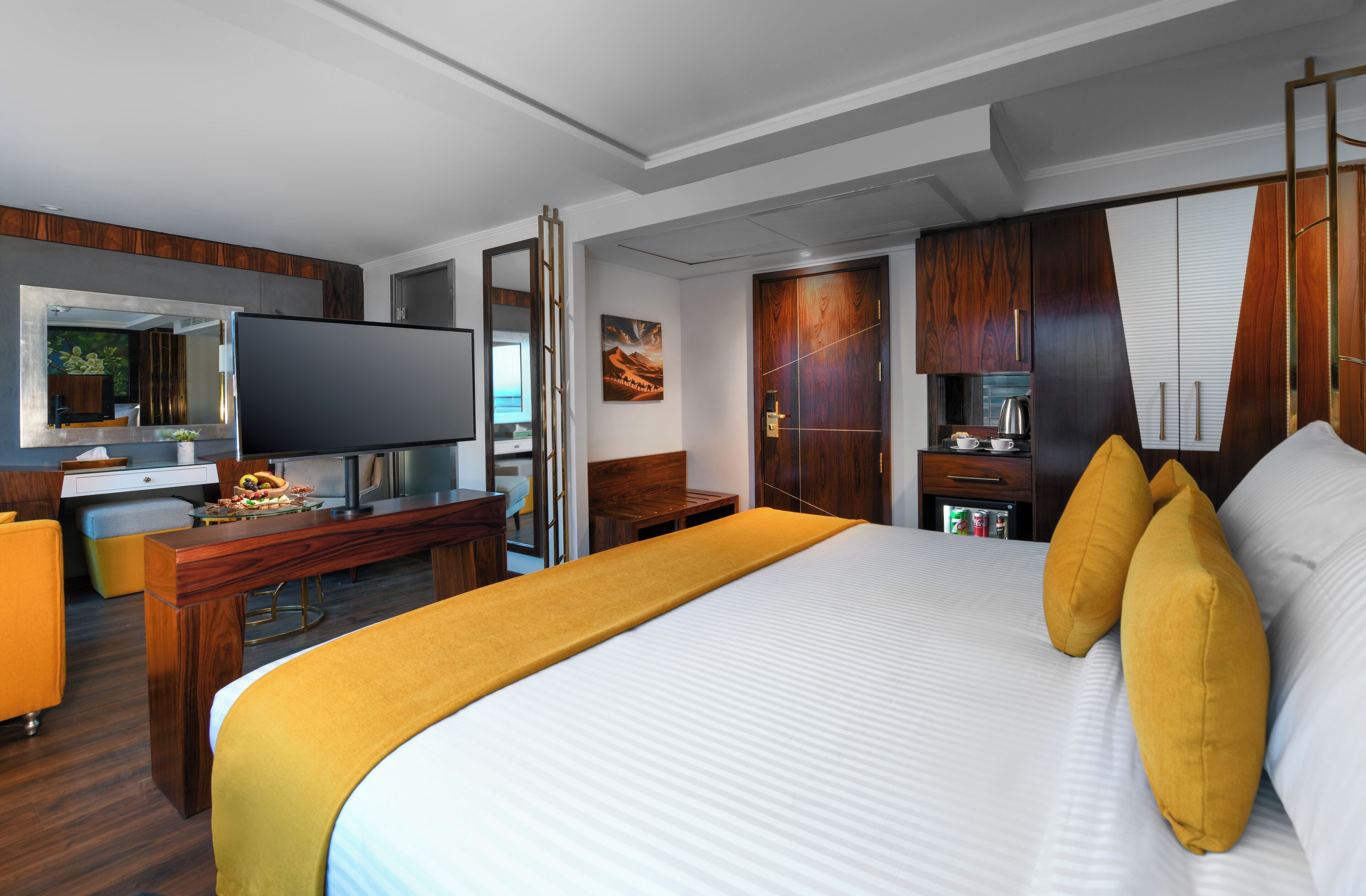 Deluxe Suite, River View