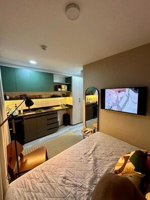 1 bedroom, iron/ironing board, free WiFi, bed sheets - Studio apartment in Bela Vista near Paulista Avenue. (São Paulo)