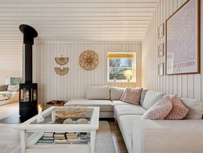 TV, fireplace - "Galatia" - 1.4km from the sea by Interhome (Vejby)