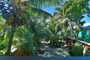 Property grounds - Encanto Caribe Loft by Island House Vacation Rentals (West bay)