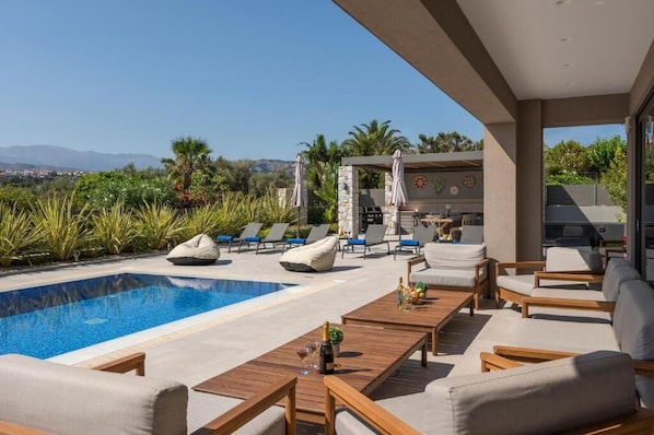 Pool - IMPERIUM LUXURY VILLAS (Kalamaki)