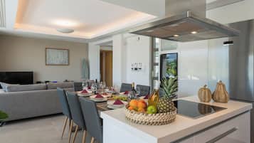 Full-sized fridge, microwave, espresso maker, coffee/tea maker