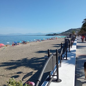 Beach - Apartment about 150 meters from the sea (Agropoli)
