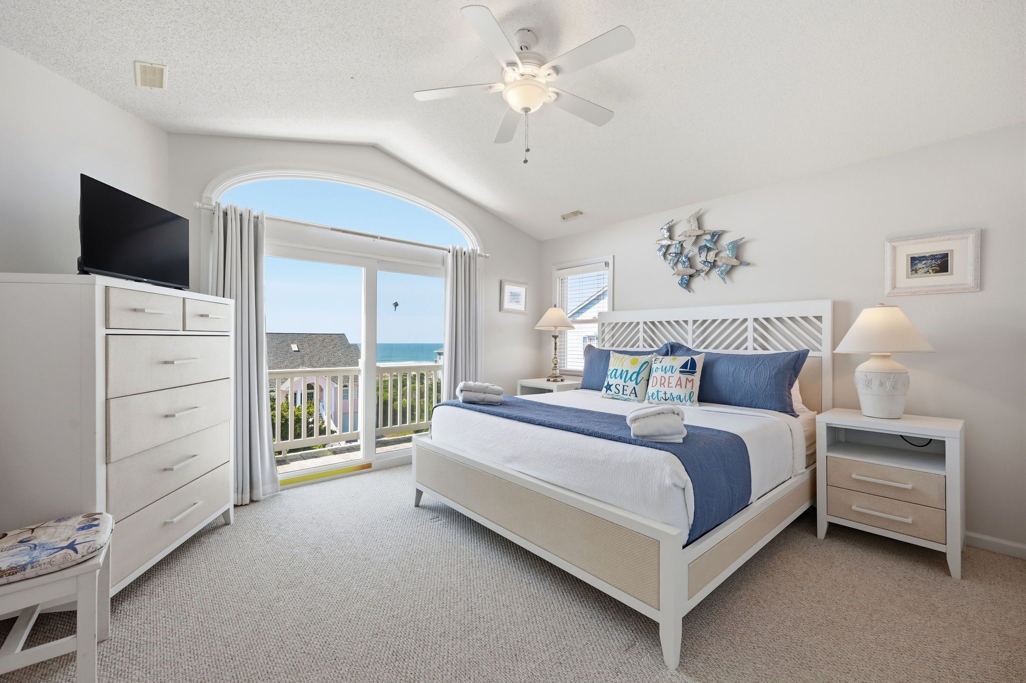 4 bedrooms, iron/ironing board, travel cot, free WiFi