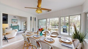 Dining - Freshly Updated Throughout! (Hilton Head)