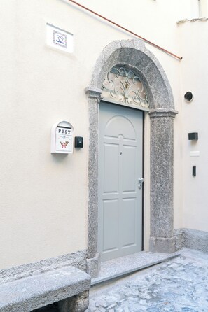 Exterior detail - DN ART ROYALE: Villa w/ Private Spa, Hot Tub & Stunning Lake Como View Terrace (Blevio)