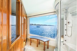 Hair dryer, towels, soap, shampoo - HS Kontiki from Luxor( Sat-Wed),or Aswan (Wed-Sat) (Luxor)