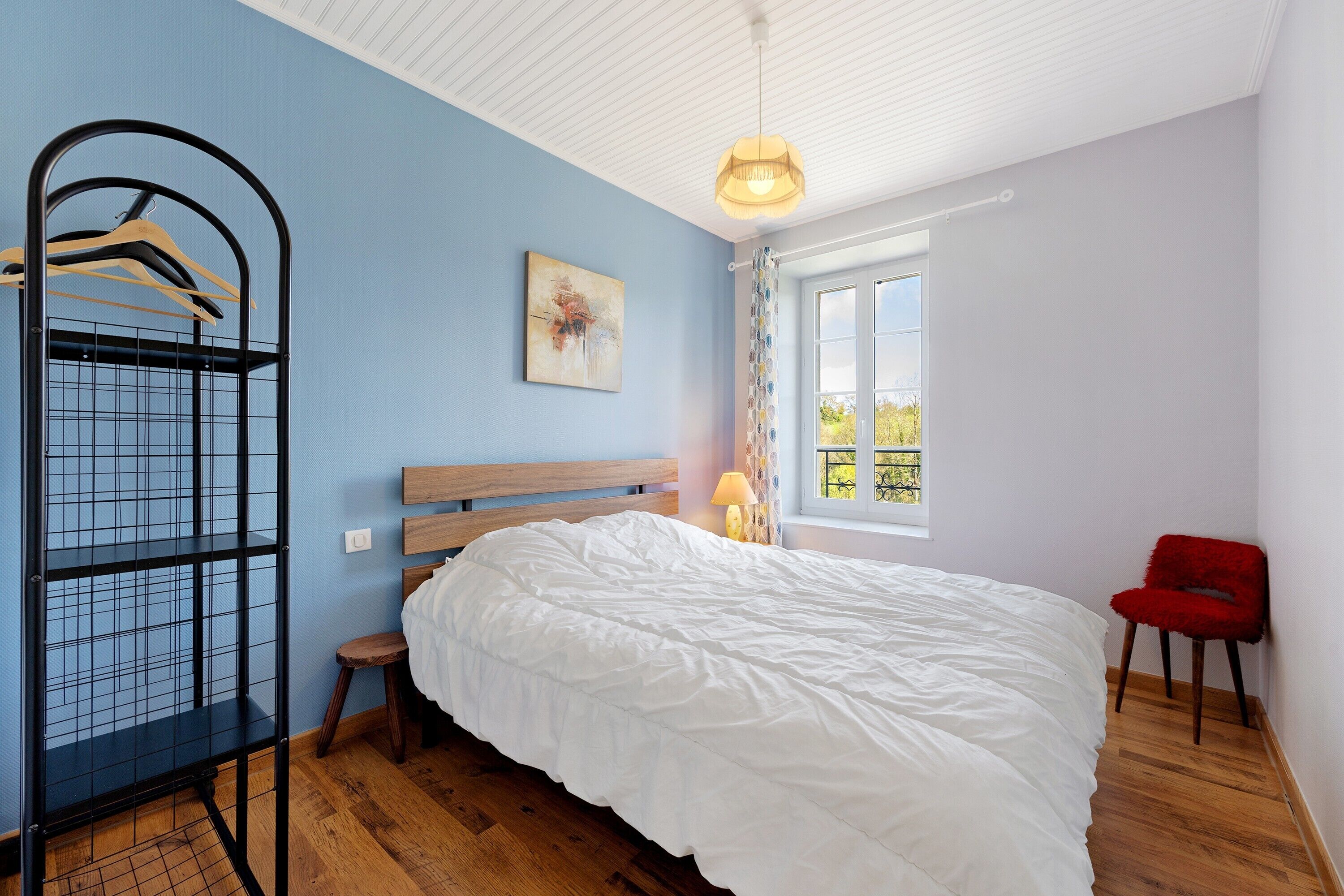 Iron/ironing board, WiFi