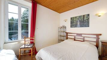 Iron/ironing board, WiFi