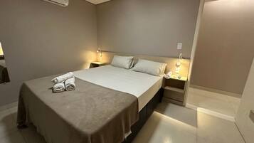 Deluxe Double Room | Desk, laptop workspace, free WiFi