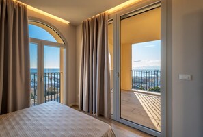 2 bedrooms, internet, bed sheets - 12 - Villa Pignone -Superior Apartment (Genova)