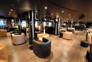 بار (في المنشاة)