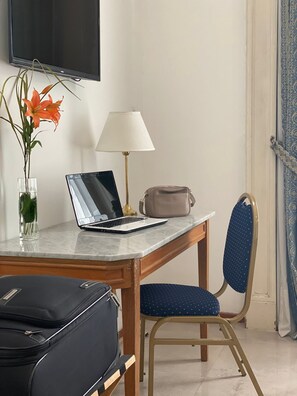 Interior - Hotel Astoria (Buenos Aires)