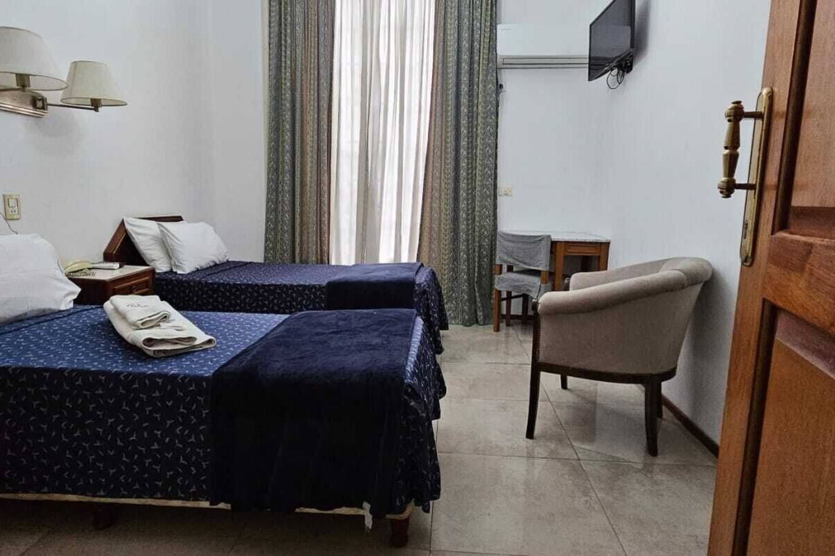 Double or Twin Room | Free WiFi