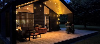 Modern and stylish summer cabin
