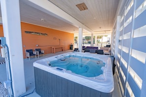 Outdoor spa tub - Double The Savings!!!! Large home with private pool, hot tub (Eastpoint)