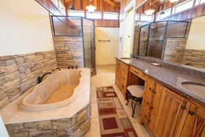 Shower, hair dryer, towels - Double The Savings!!!! Large home with private pool, hot tub (Eastpoint)