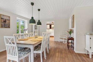 Dining - Cozy country house close to Blokhus and Faarup (Pandrup)