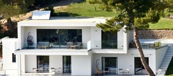 Villa 'Moddissi Charme' with Sea View, Wi-Fi and Air Conditioning