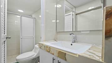 Chambre Simple Standard | Salle de bain