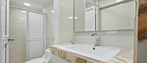 Standard-Einzelzimmer | Badezimmer