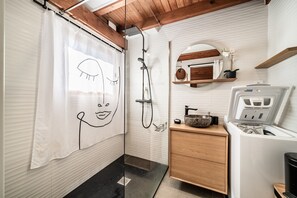 Shower - Chalet “6p Premium - Zibeline” with Mountain View, Private Terrace, and Wi-Fi (Verchaix)