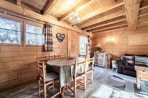 Uklassifisert bilde, 3 av 22, knapp