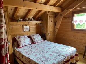 WiFi - Chalet “6p Comfort-Le Chardon Blanc”: Mountain View, Private Terrace & Wi-Fi (Verchaix)