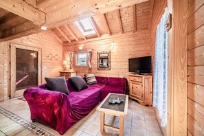Ping pong - Chalet “6p Classique - Les Biches”: Mountain View, Private Terrace & Wi-Fi (Verchaix)