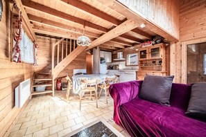Ping pong - Chalet “6p Classique - Les Biches”: Mountain View, Private Terrace & Wi-Fi (Verchaix)
