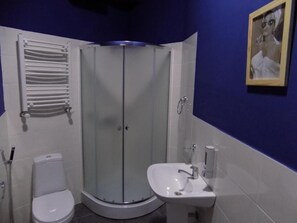 Bathroom - City Guli Hostel (Tbilisi)