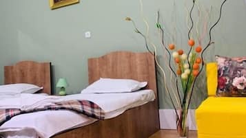 Twin Room, Courtyard View | Blackout drapes, free WiFi