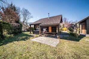 Exterior - Chalet “6p Comfort – Le Grand Tétras”: Mountain View, Private Terrace & Wi-Fi (Verchaix)