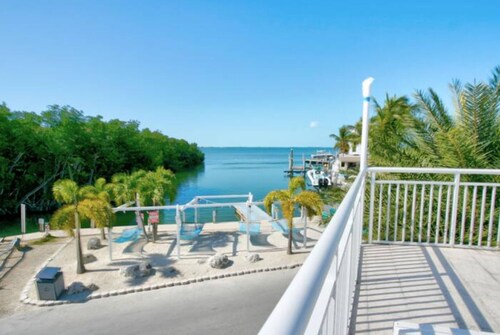 Cozy 1-bedroom & 3-bedroom loft in fantastic Key Largo with Marina