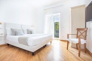 2 bedrooms, iron/ironing board, WiFi, bed sheets - Magnolia- 2-bedroom apartment with balcony (Massa Lubrense)