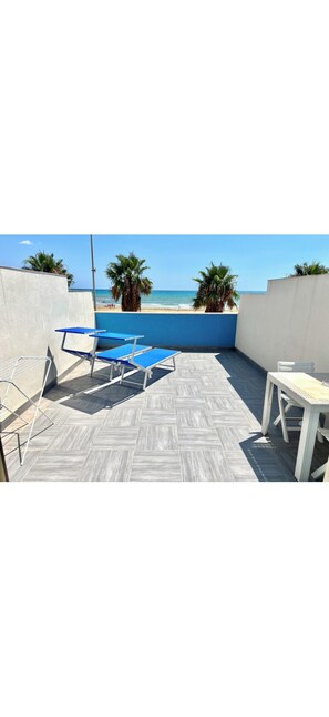 Outdoor dining - Hotel*** Terraces By The Sea (Pozzallo)