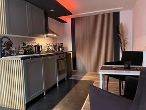 Private kitchen - Studio Apartment '1 Sz Goslar Am Harz' with Mountain View and Shared Garden (Goslar)