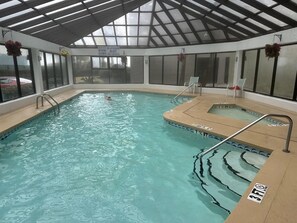 Indoor pool - Carolina Winds Resort 805 (Myrtle Beach)