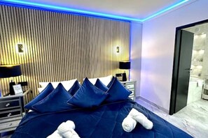2 bedrooms, in-room safe, iron/ironing board, free WiFi - Adina vacation apartment (Teltow)