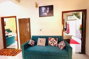 Living area - Brightness in the Sky – A Cozy, Peaceful Stay with Modern Comforts (Jaipur)