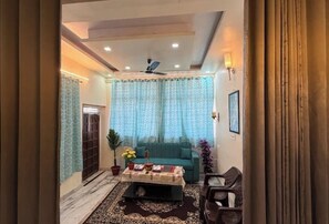 Living area - Cabin in Peace – A Cozy Retreat for Comfort, Calm & Connection (Jaipur)