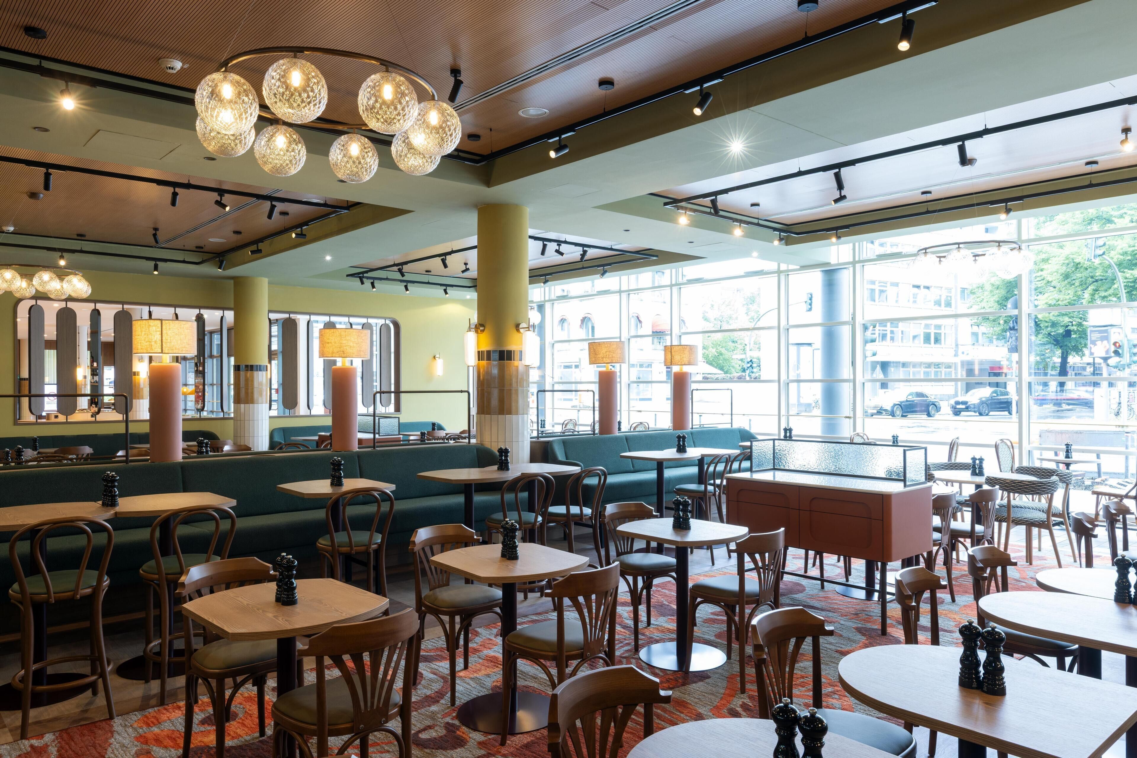Café da manhã com buffet todos os dias mediante uma taxa