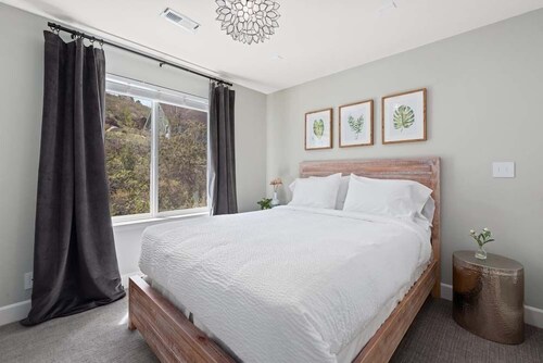 Hillside at Horsetooth | Lake & Trail Access