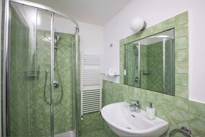 Hair dryer, bidet - Hyacinth- 02 bedroom apartment with balcony (Massa Lubrense)