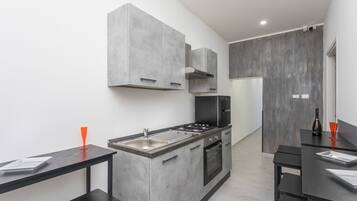 Fridge, microwave, coffee/tea maker, electric kettle