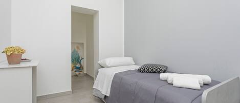 Fer et planche Ă repasser, Wi-Fi, draps fournis