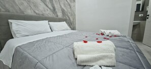 Bügeleisen/Bügelbrett, WLAN, Bettwäsche