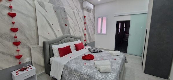 Bügeleisen/Bügelbrett, WLAN, Bettwäsche