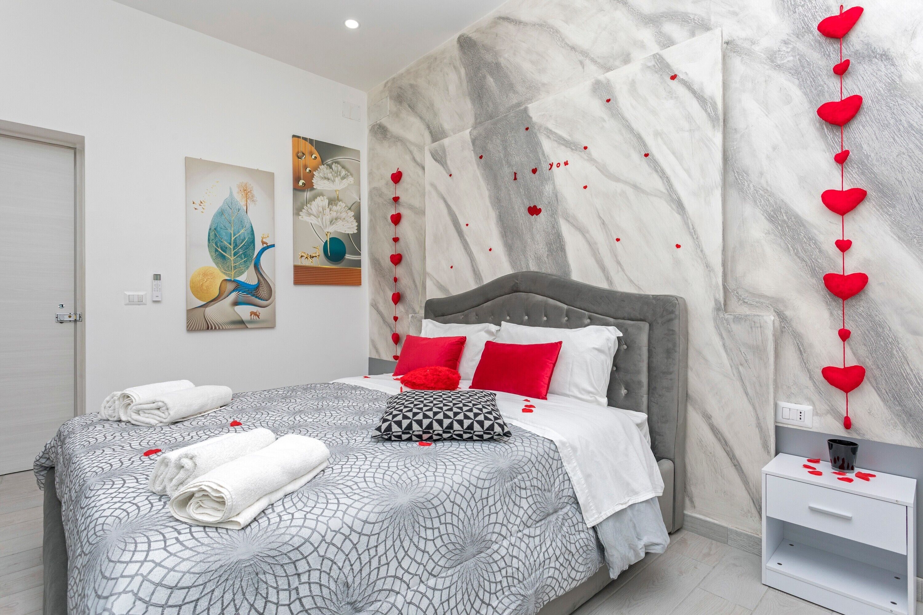 Fer et planche à repasser, Wi-Fi, draps fournis