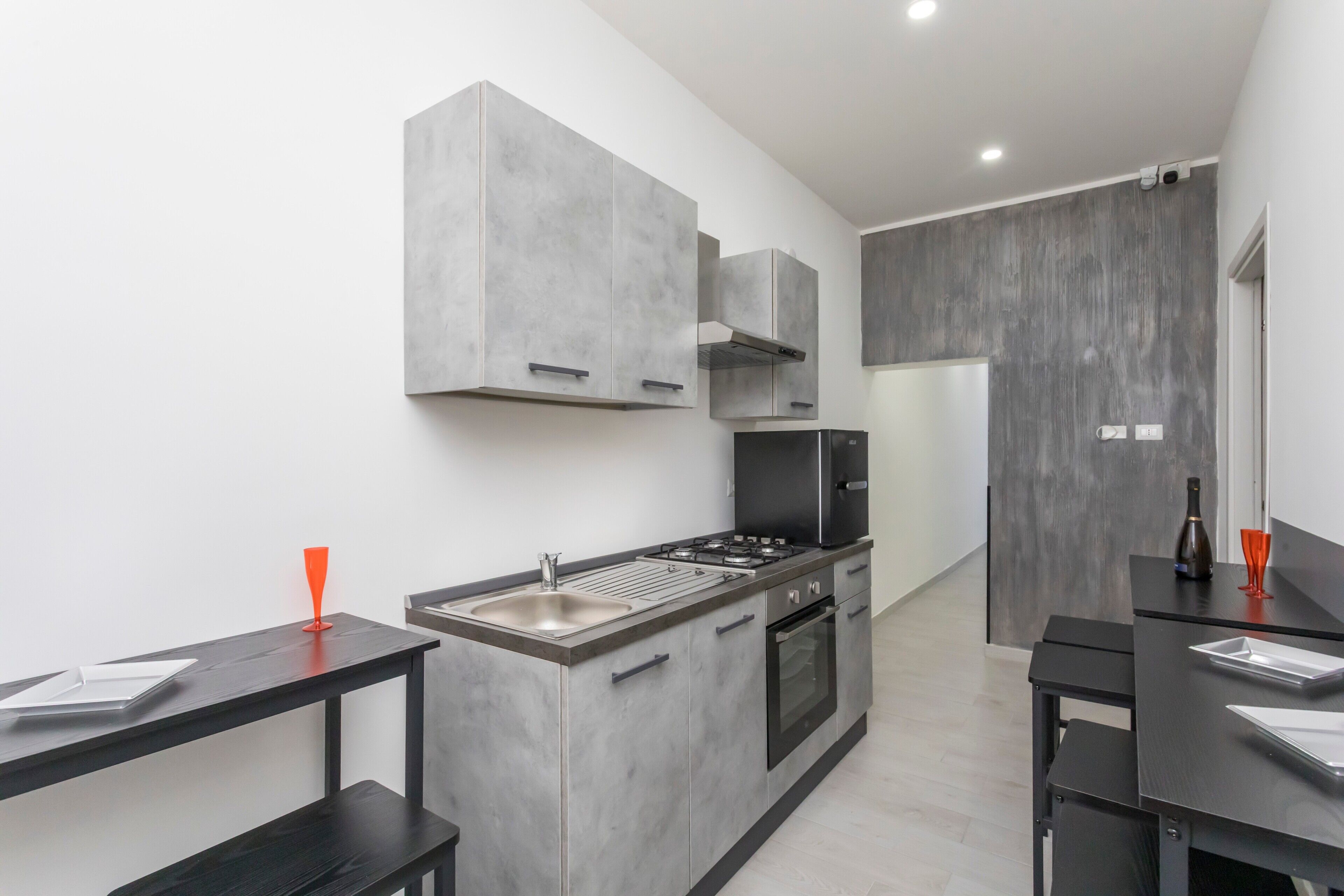 Fridge, microwave, coffee/tea maker, electric kettle